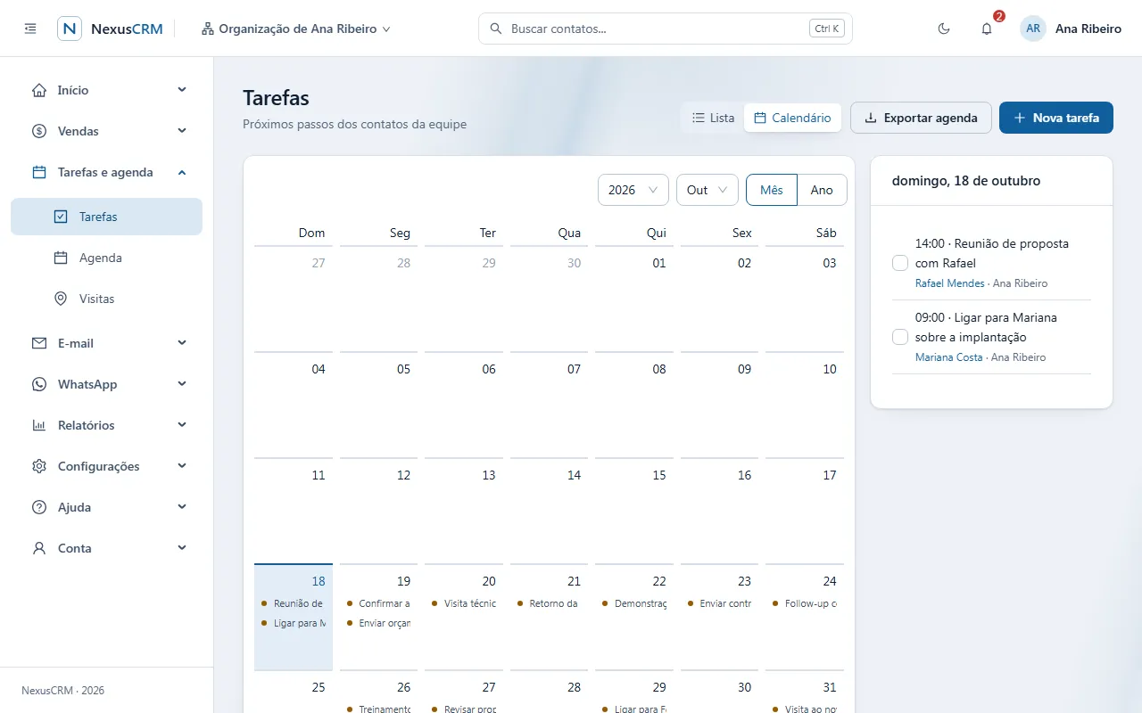 Calendário de tarefas do NexusCRM com os retornos e reuniões do mês e a lista de tarefas do dia ao lado